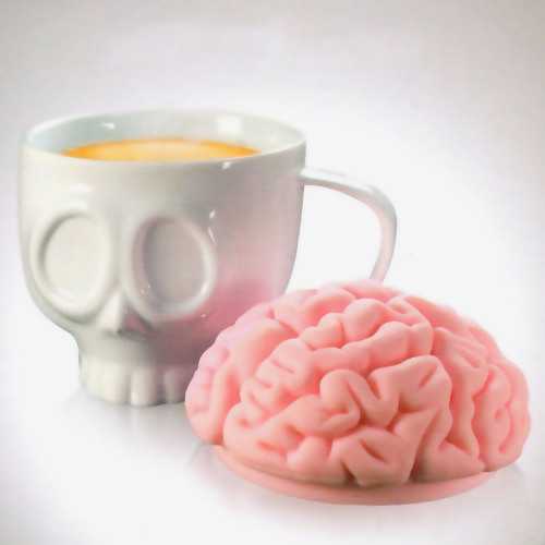 Tasse tête de mort et son couvercle cerveau