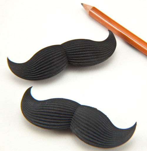 Lot de 2 gommes Moustache