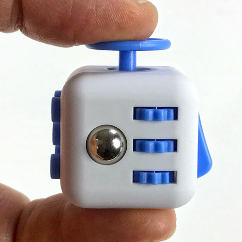 Fidget cube le dé anti-stress