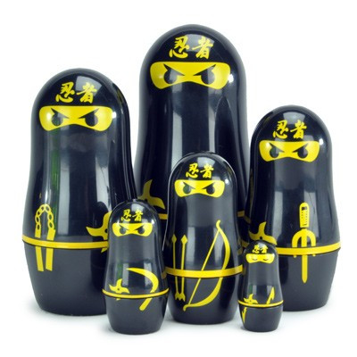 Poupées russes Matryoshka design Ninja