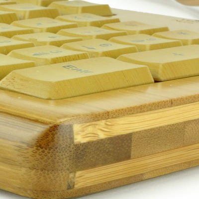 Clavier en bois de bambou