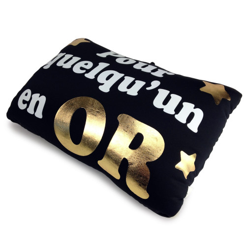 Coussin lycra pour quelqu'un en or