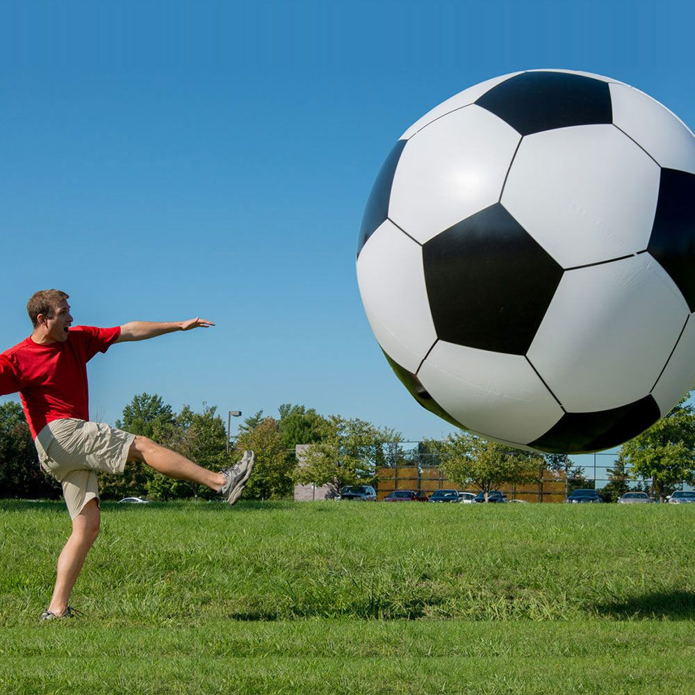 Ballon de foot giga géant